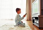 نصائح صحية لتقليل جلوس طفلك أمام شاشة التلفزيون
