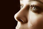لماذا تبكي النساء أكثر من الرجال